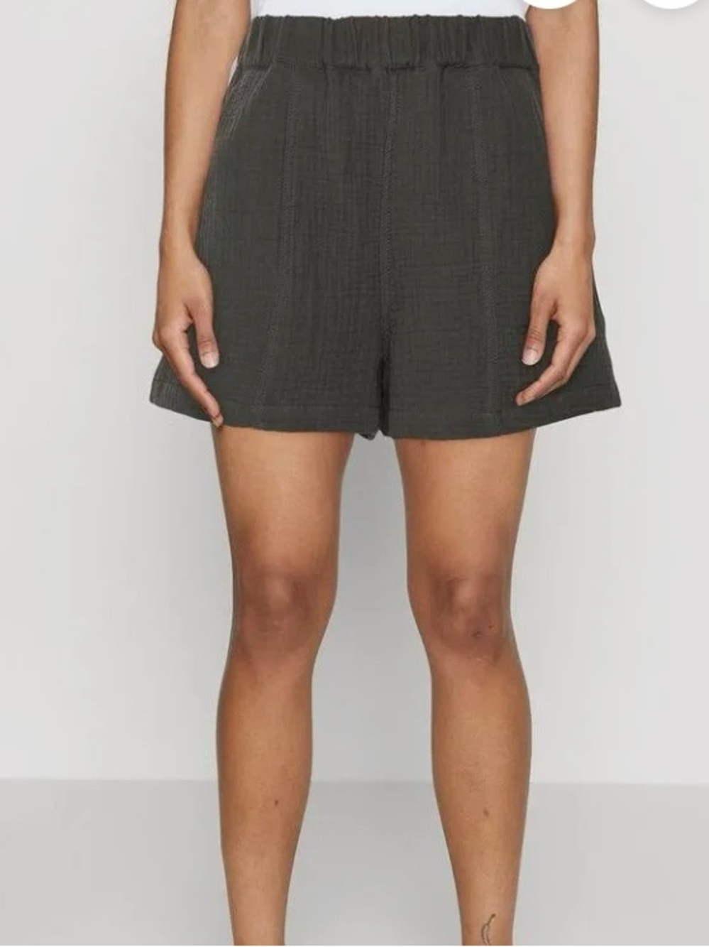 Madewell Easy pull on textured lightspun shorts